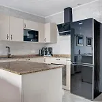 Apartamento Puerto Chico 3 *