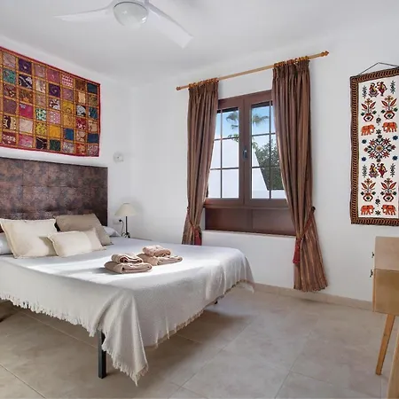 公寓 Puerto Chico 3 *